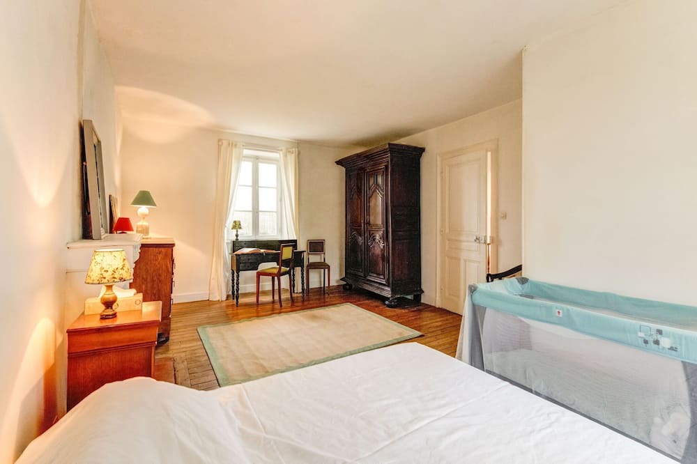 Photo of Others in Golleville