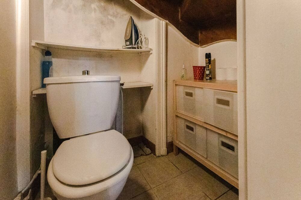Photo of Bathroom in Golleville