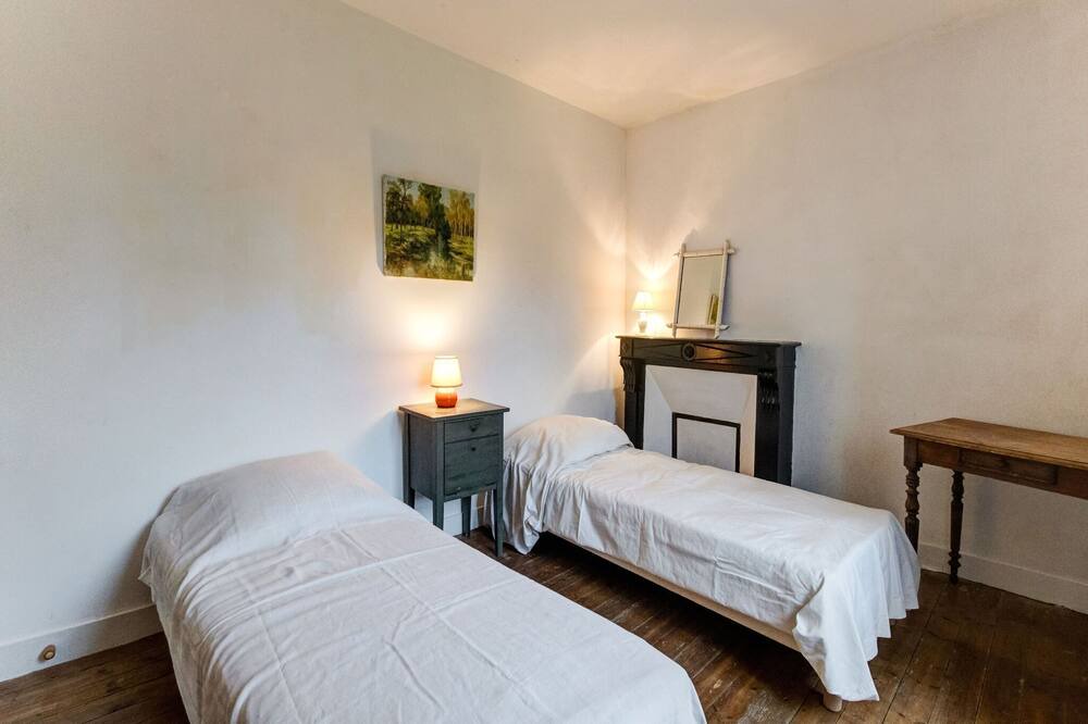 Photo of Others in Golleville