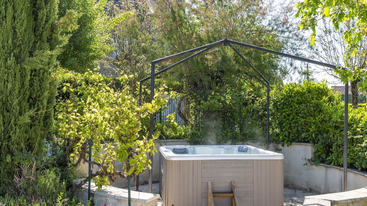 Photo of Outdoor in Degagnac