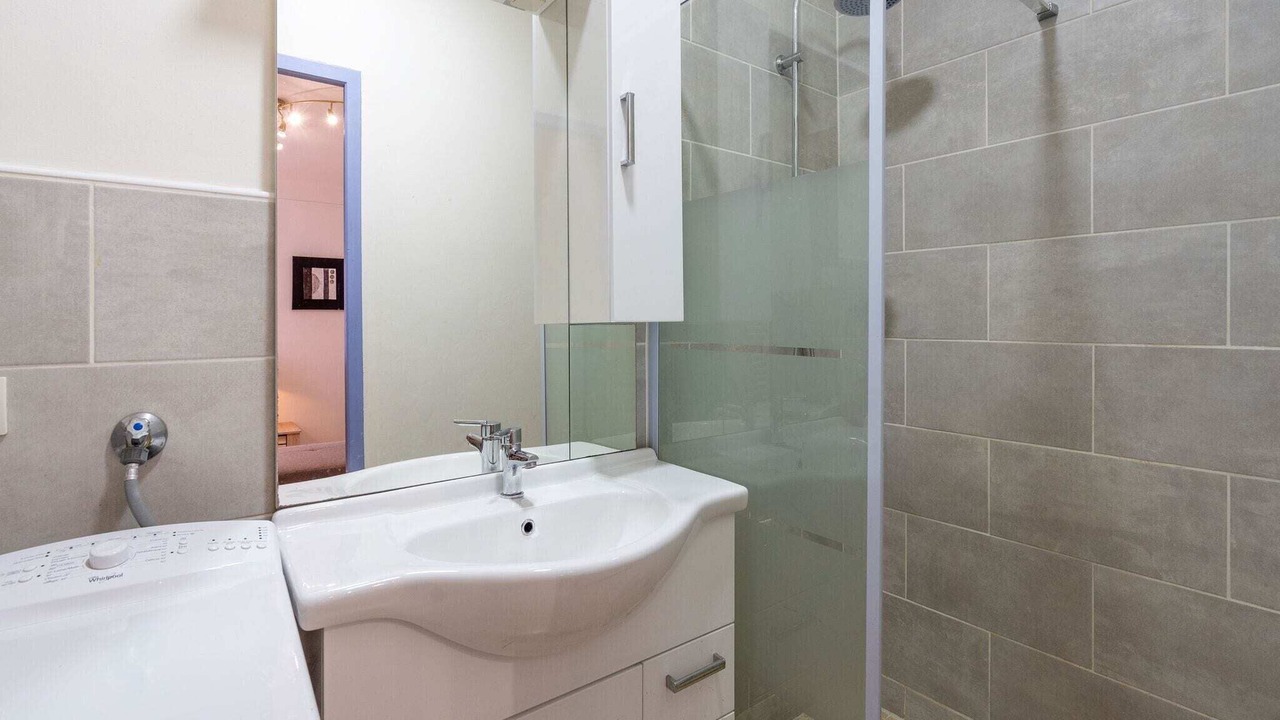 Photo of Bathroom in Saint Alban Auriolles
