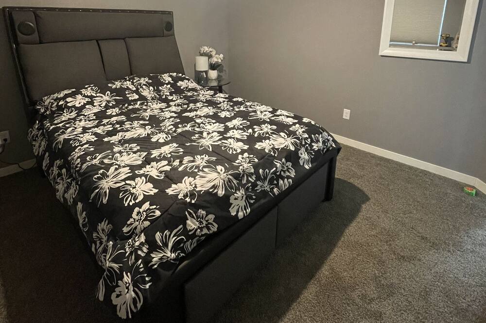 Photo of Bedroom in Lincoln