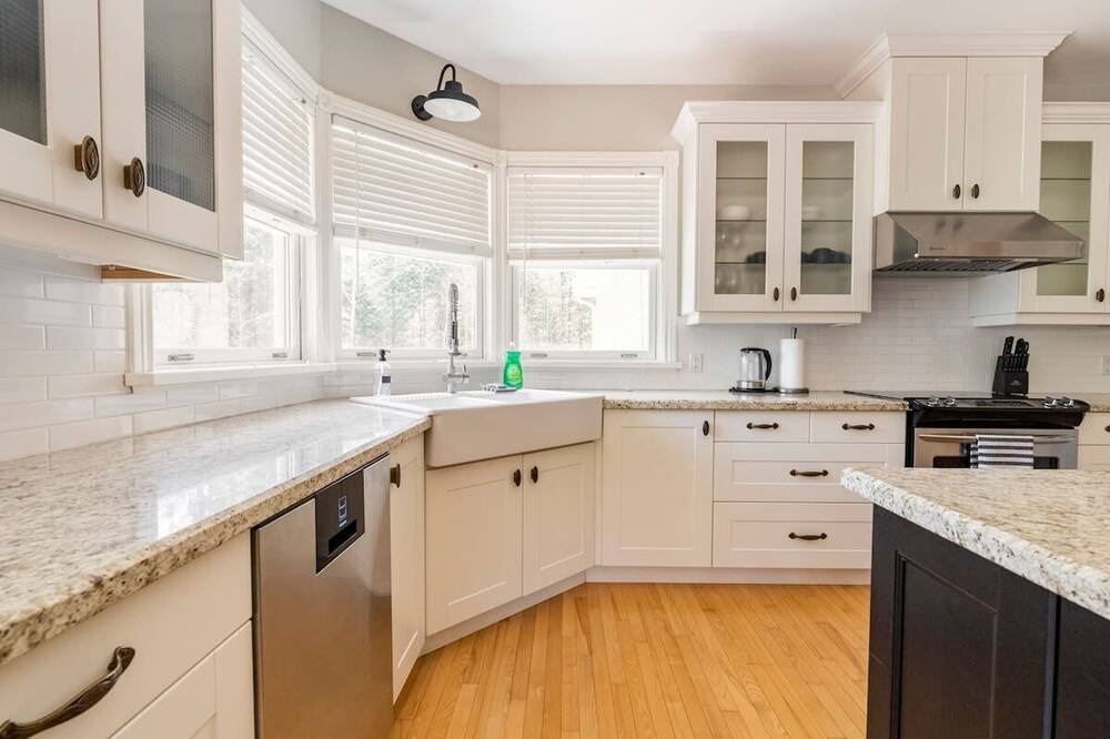 Photo of Kitchen in Utterson