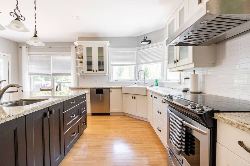 Photo of Kitchen in Utterson