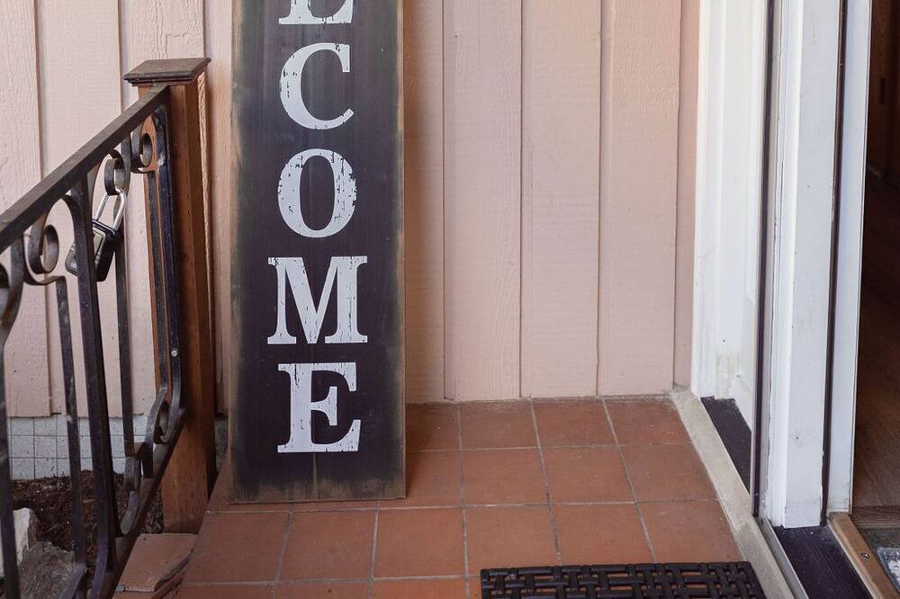 Photo of Outdoor in Silver Lake