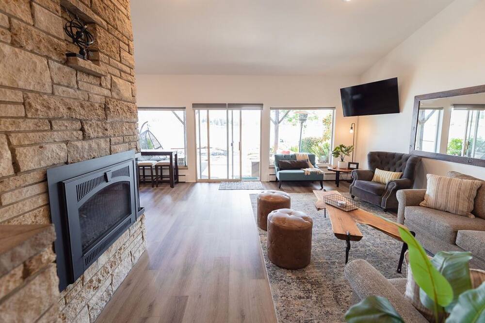 Photo of Others in Silver Lake