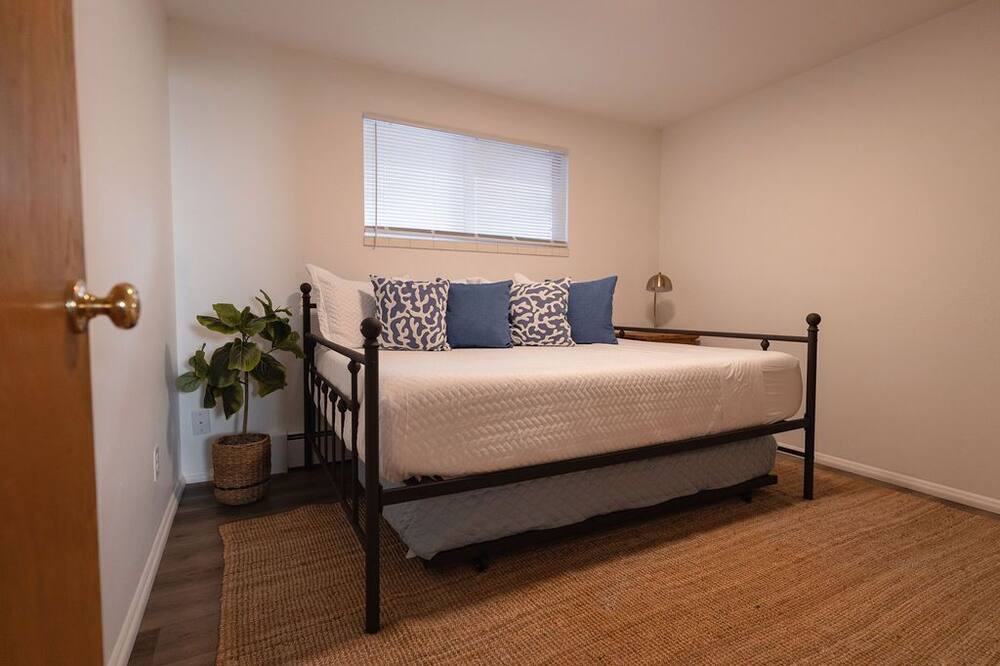 Photo of Others in Silver Lake