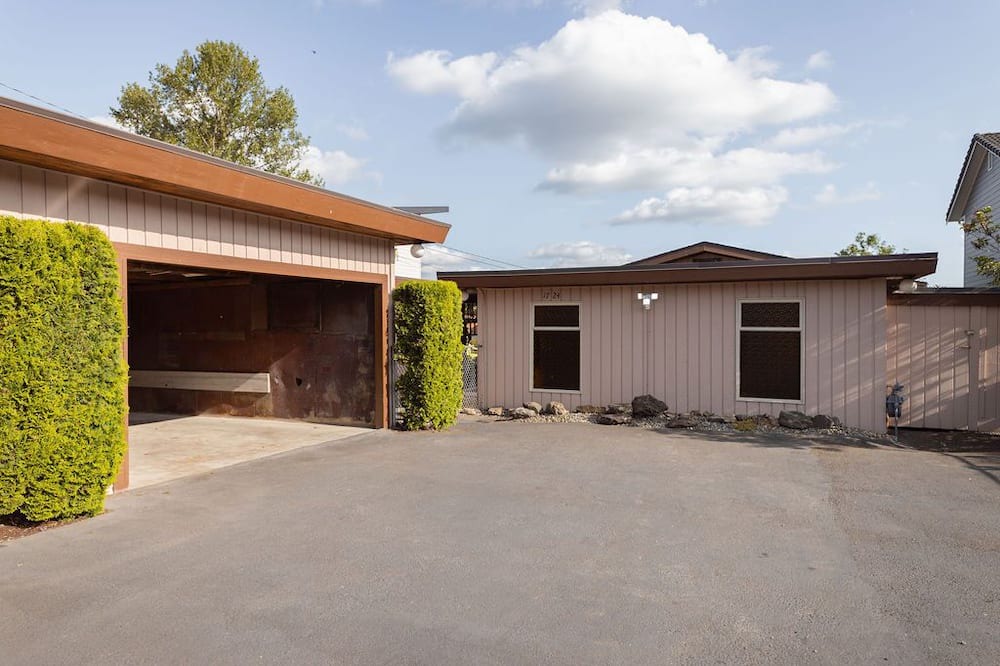 Photo of Outdoor in Silver Lake