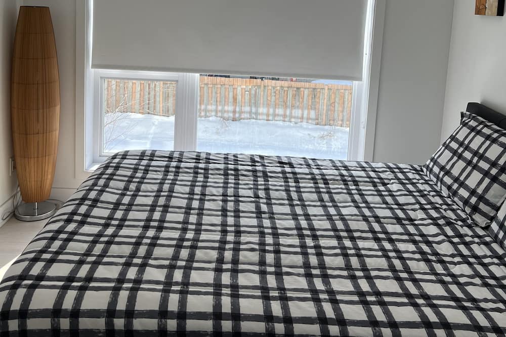 Photo of Bedroom in Ahuntsic