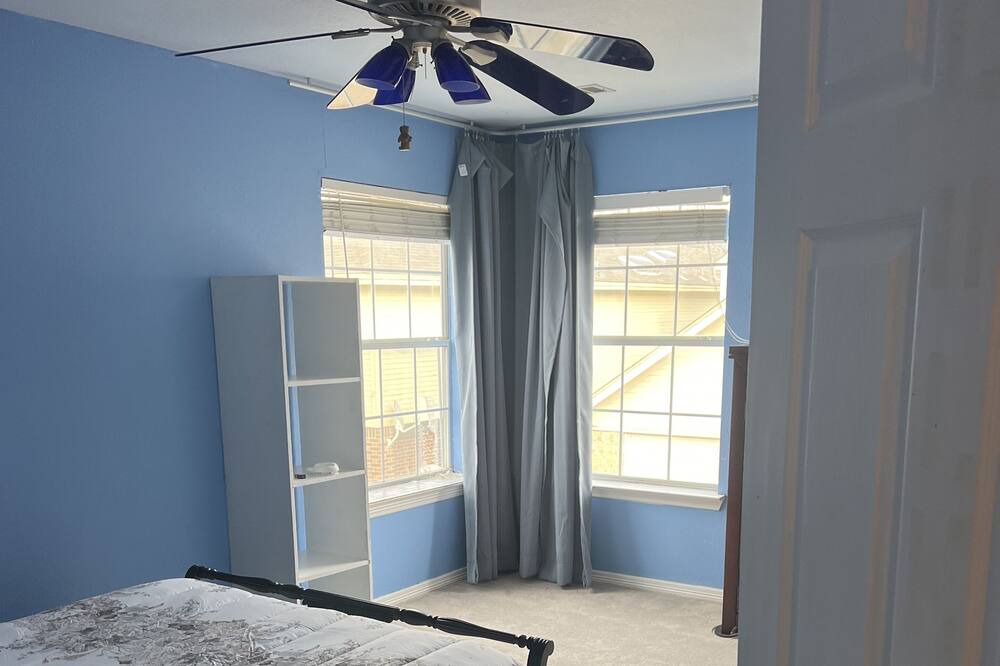 Photo of Bedroom in Valley Ranch