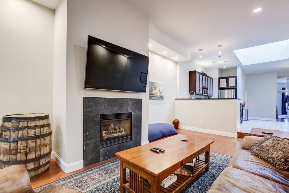 Photo of Livingroom in Canandaigua