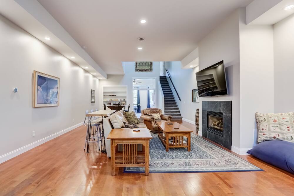 Photo of Livingroom in Canandaigua