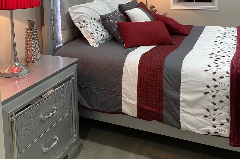 Photo of Bedroom in Ajax