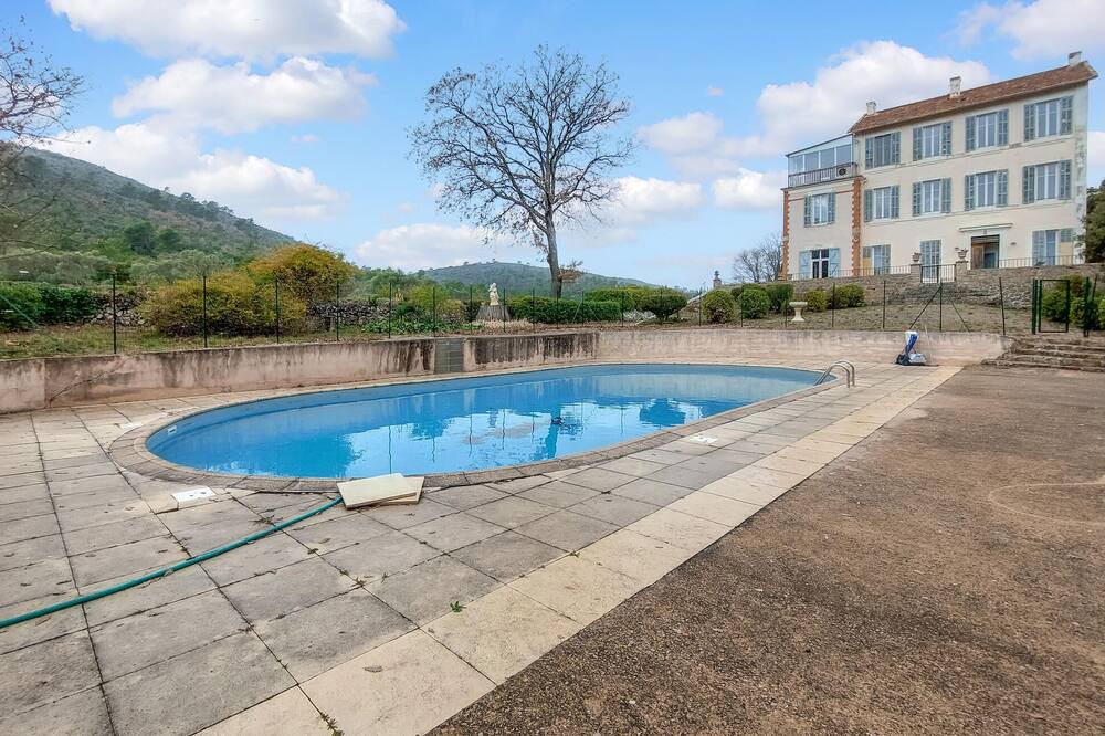 Photo of Outdoor in Fox-Amphoux