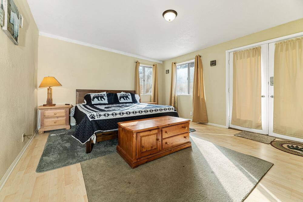 Photo of Bedroom in Big Bear City