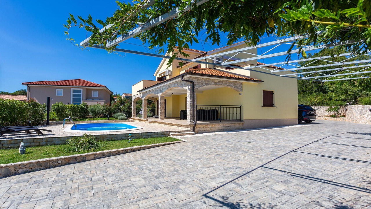 Photo of Outdoor in Linardici