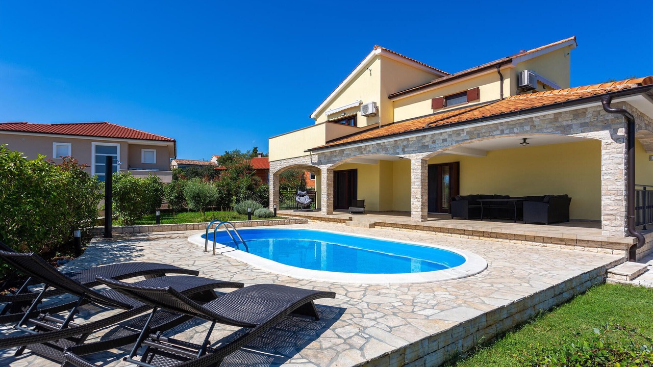 Photo of Outdoor in Linardici