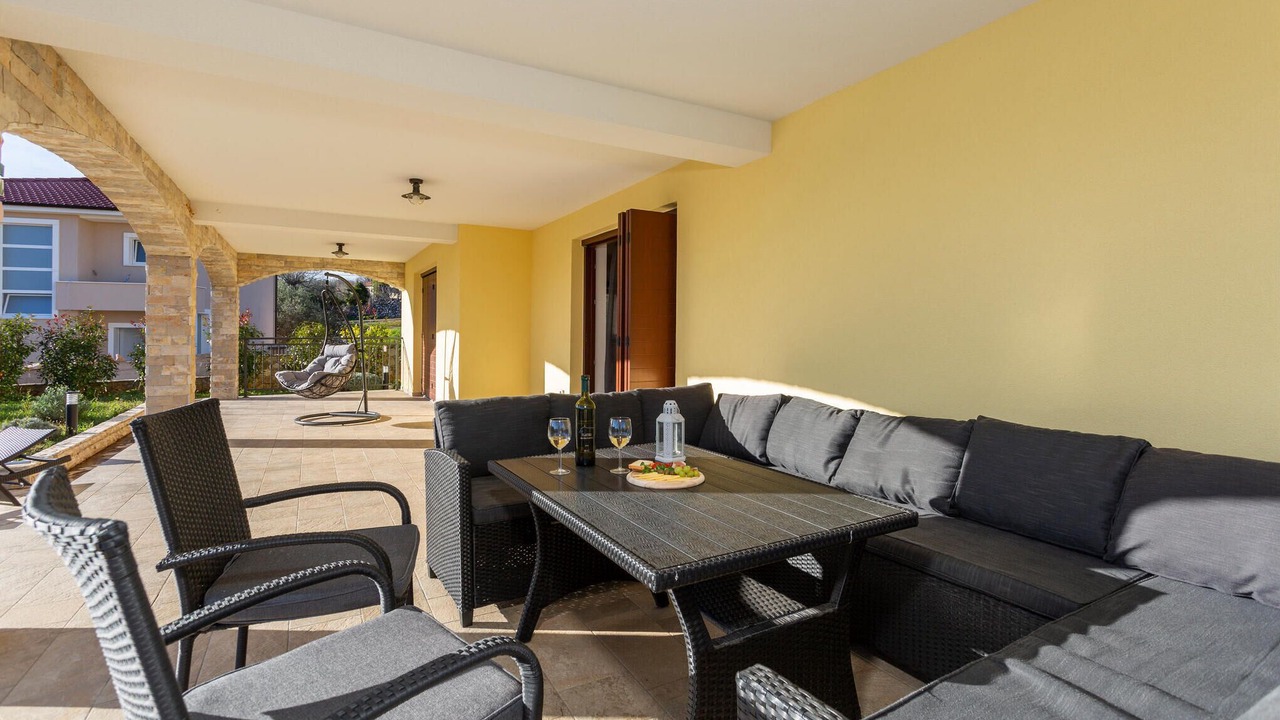 Photo of Outdoor in Linardici