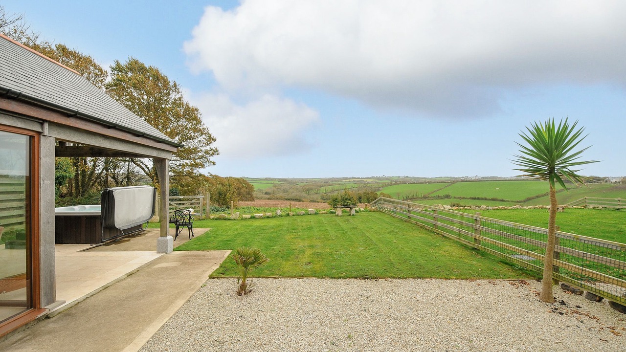 Photo of Outdoor in Cury