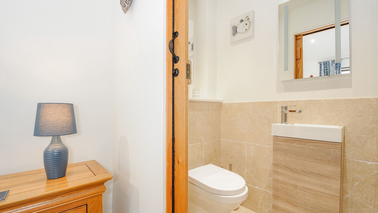 Photo of Others in Cury