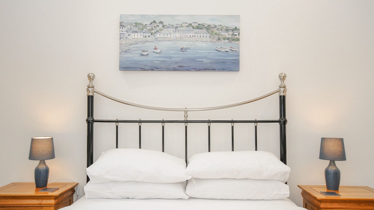 Photo of Others in Cury