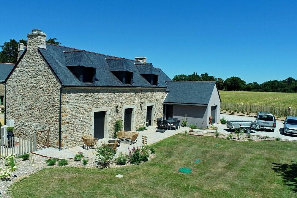 Photo of Outdoor in Plougoumelen