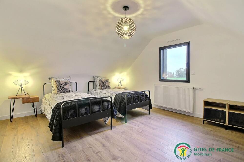 Photo of Bedroom in Plougoumelen