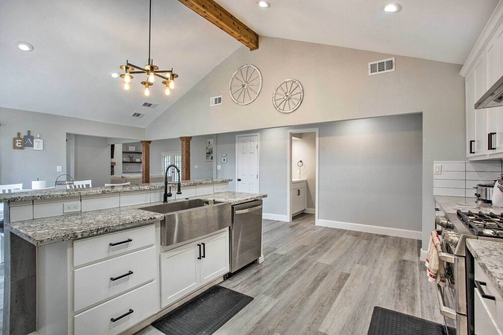Photo of Kitchen in Farmersville