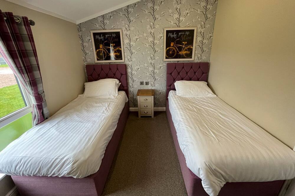 Photo of Others in Annan