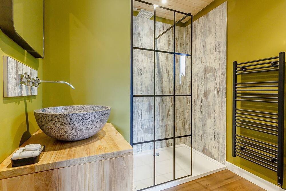 Photo of Others in North Charlton