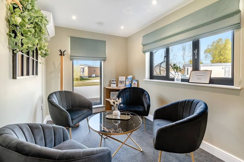 Photo of Others in Arnold