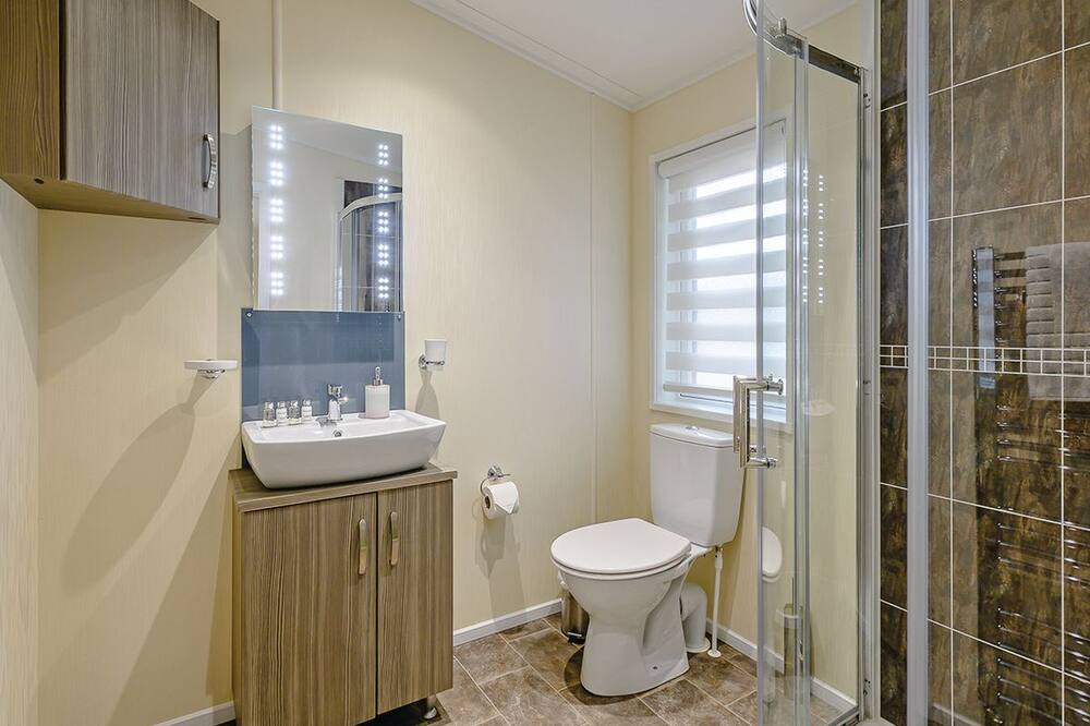Photo of Bathroom in Woolverstone