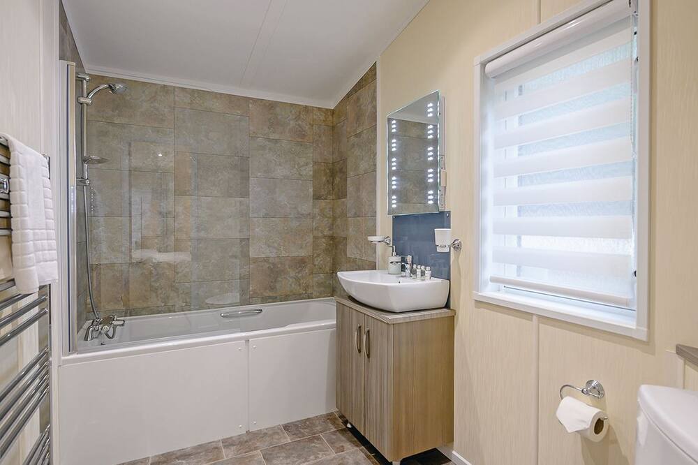 Photo of Bathroom in Woolverstone