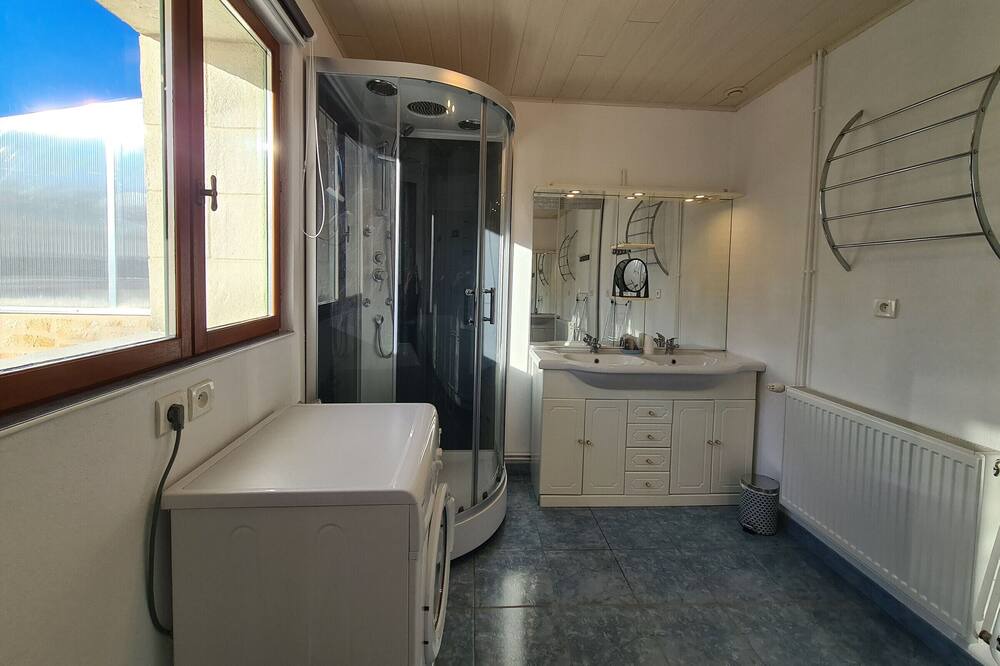 Photo of Others in Segry