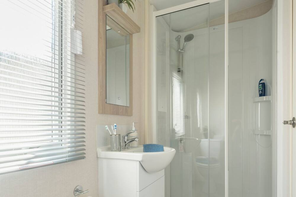 Photo of Bathroom in Hamble-le-Rice