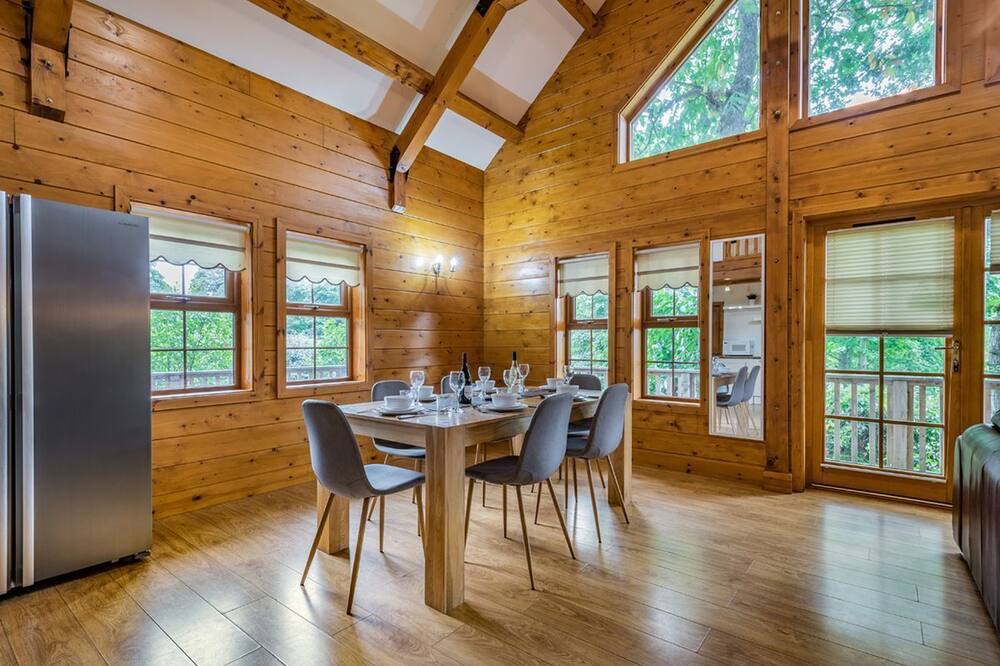 Photo of Others in Mansfield