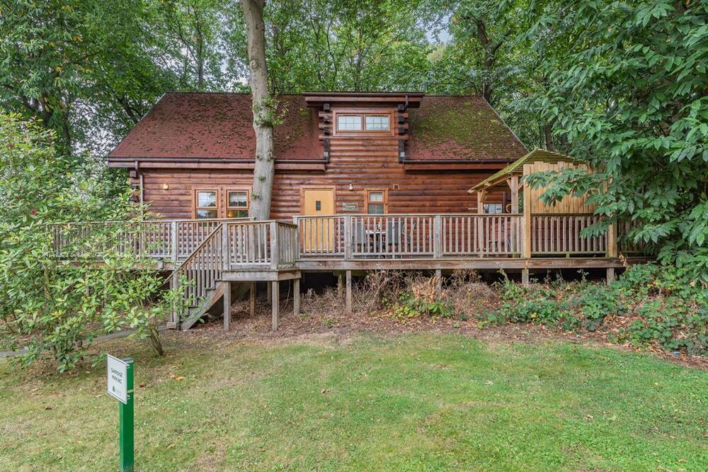 Photo of Outdoor in Mansfield