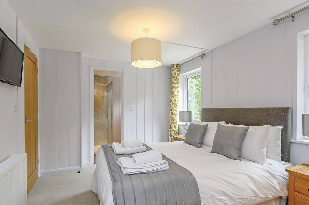 Photo of Bedroom in Woolverstone
