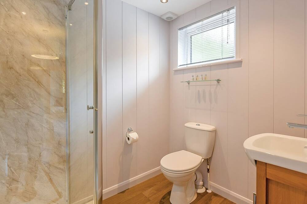 Photo of Bathroom in Woolverstone