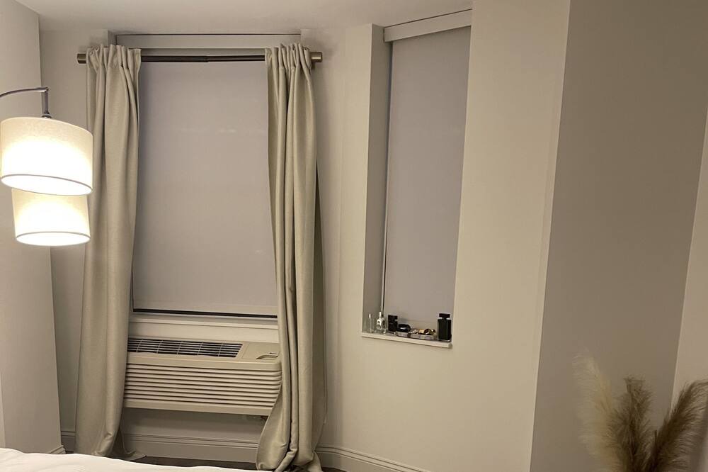 Photo of Bedroom in Downtown Chicago
