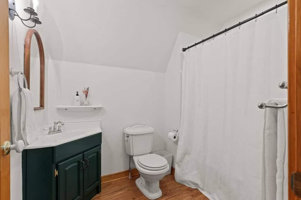 Photo of Bathroom in North Coventry Township