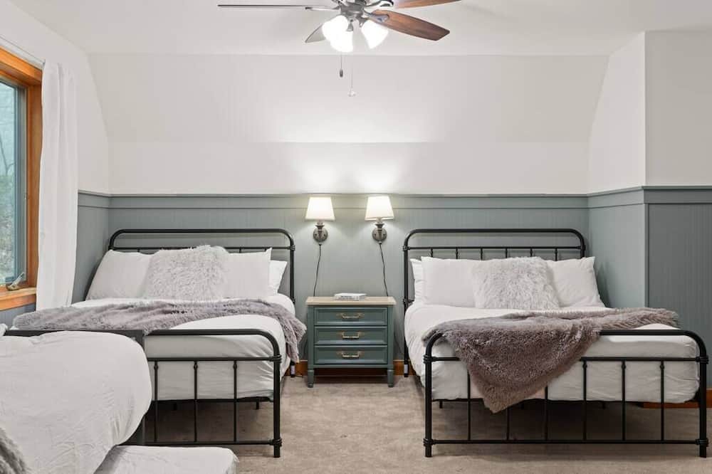 Photo of Bedroom in North Coventry Township