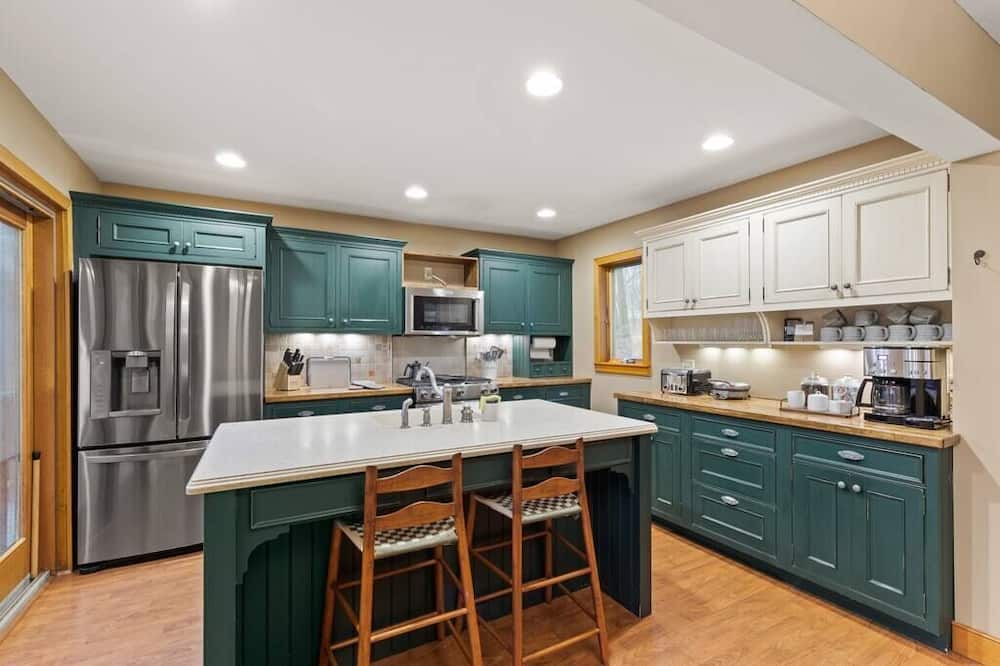 Photo of Kitchen in North Coventry Township