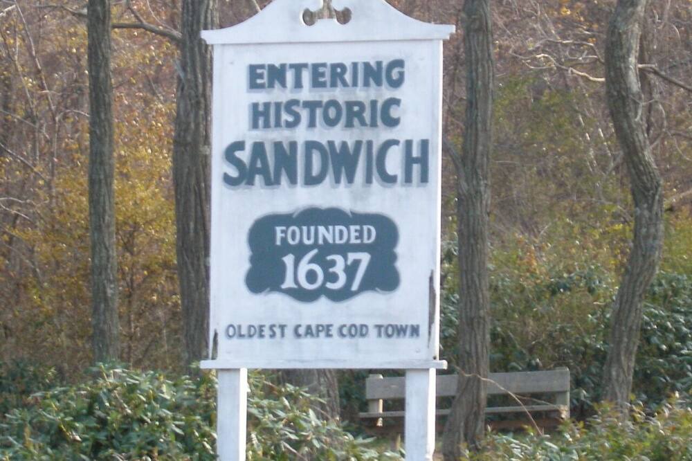 Photo of Others in Sandwich