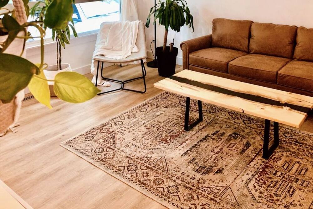 Photo of Livingroom in Dauphin