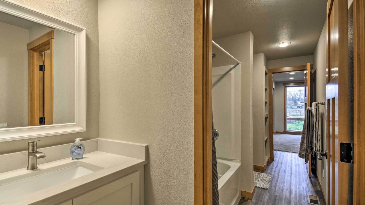 Photo of Others in Edgewood