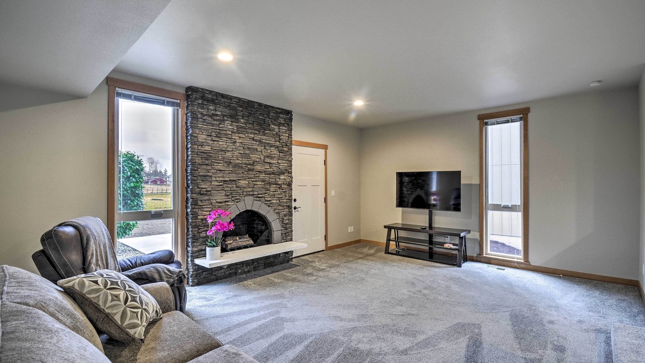 Photo of Others in Edgewood