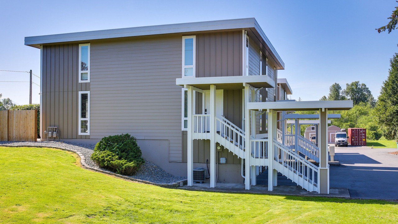 Photo of Outdoor in Edgewood