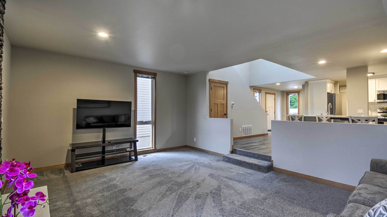 Photo of Others in Edgewood