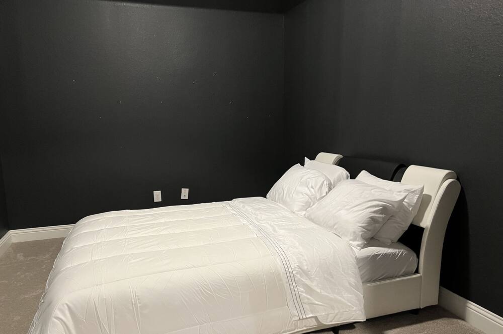 Photo of Bedroom in Mansfield